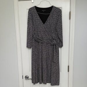 Jones New York Black and White Long Sleeve Dress